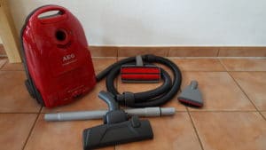 AEG Vampyr CEANIMAL Staubsauger mit Beutel im Test Unboxed